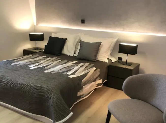 Apartment & Bianca