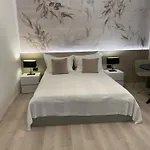 Apartment & Bianca *