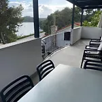 Apartment & Bianca *